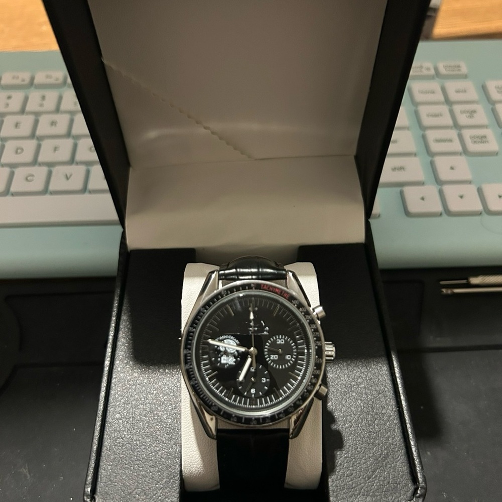 Men’s luxury watch